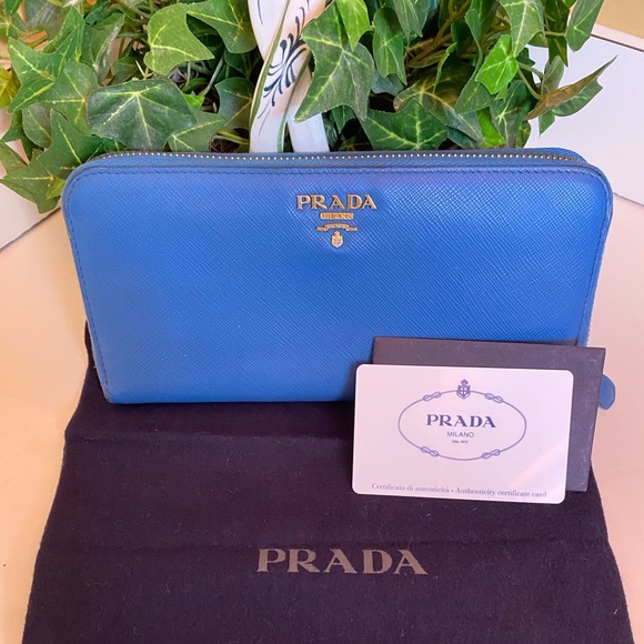 Prada Milano Saffiano Leather Wallet - Picture 1 of 16